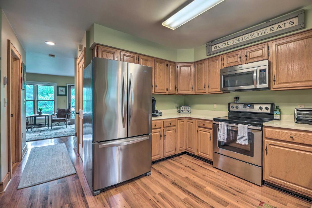 Lake Placid Gem With Patio And Views Less Than 1 Mi To Beach! エクステリア 写真
