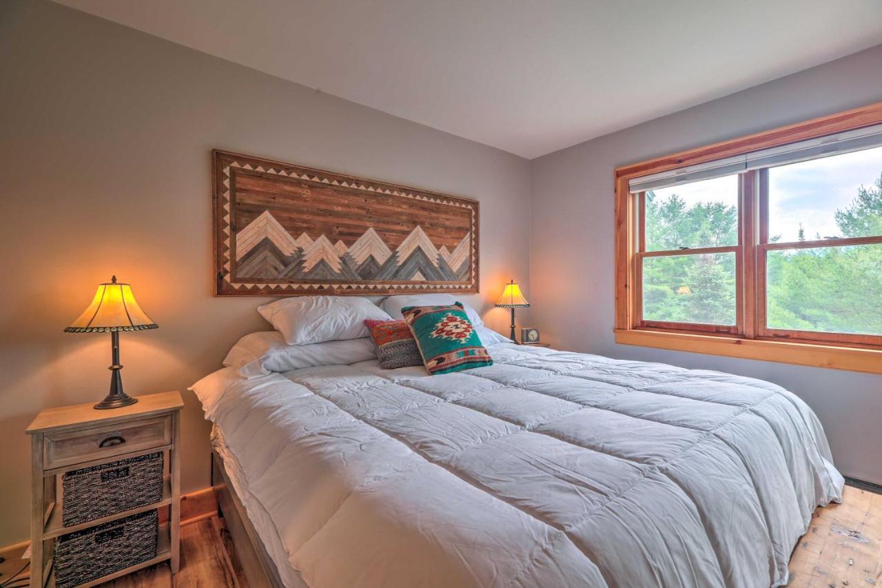 Lake Placid Gem With Patio And Views Less Than 1 Mi To Beach! エクステリア 写真